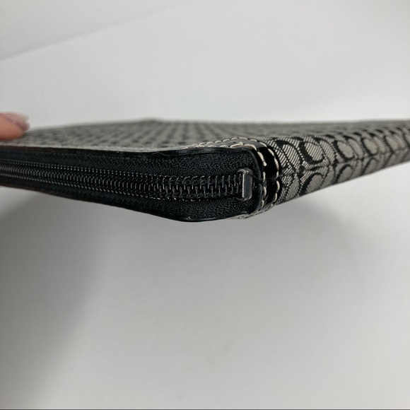 COACH Black & Gray Small C Vintage Canvas Padded iPad Tablet Sleeve Travel Case - Picture 5 of 13